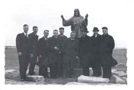 Father Athol Murray with students
