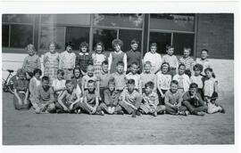 Grade Four 1963 Novawood