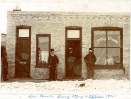 Dr Hunt's drug store and office 1890?