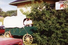 Covered wagon at Frenchman Butte Museum Days