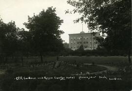 C.P.R. Gardens and Royal George Hotel