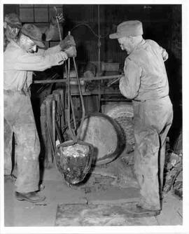 Employees of Moose Jaw Foundry at work