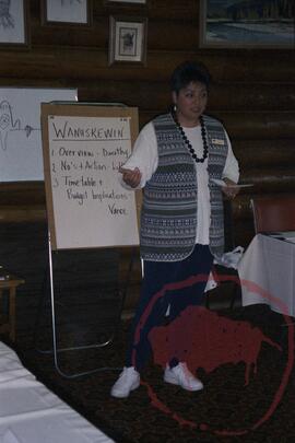 Dorothy Thomas speaking to Quaaout lodge retreat group