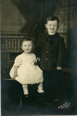 Children Arthur and Doris Stephenson