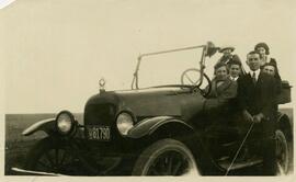 1920s car with top down