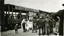 Better Farming Train - Crowd
