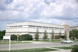 Saskatchewan Cancer and Medical Research Institute - Exterior