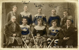 Prince Albert Mintos Hockey Team - Team Photo - 1910-1911