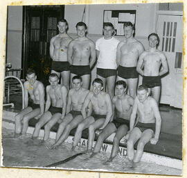 University of Saskatchewan Huskies Men's Swimming Team - Group Photo