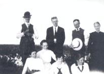 W.C. Murray [Relatives]--Group photo