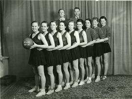 University of Saskatchewan Women's Basketball Team - Group Photo