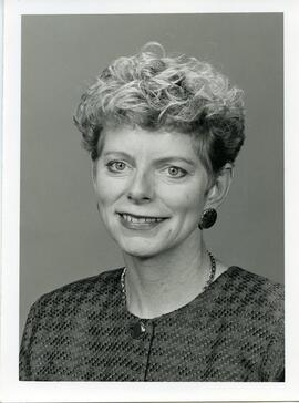 Elaine Cadell - Portrait