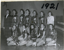 University of Saskatchewan Huskiettes Basketball Team - Group Photo