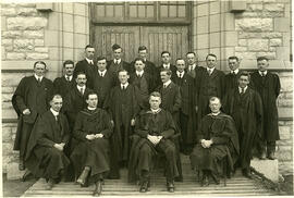 Emmanuel College - Students and Faculty - [1915?]